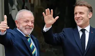 Lula encerra fórum em Paris e reforça laços entre Brasil e França