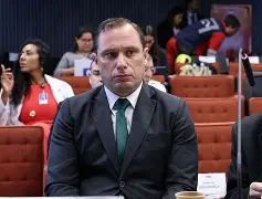 Cid nega plano de fuga e é solto após depoimento à PF Cid nega plano de fuga e é solto após depoimento à PF