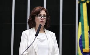 PGR pede prisão de Carla Zambelli após fuga para Europa PGR pede prisão de Carla Zambelli após fuga para Europa