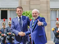 Lula ataca Trump na França e dispara: “Ele age como se fosse dono do mundo” Lula ataca Trump na França e dispara: “Ele age como se fosse dono do mundo”