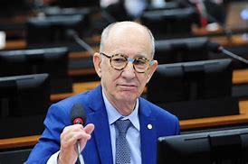 Rui Falcão cutuca Lula: “O PT reconhece Maduro, mas o governo não” Rui Falcão cutuca Lula: “O PT reconhece Maduro, mas o governo não”