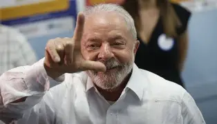 Enquanto o povo passa fome, governo gasta R$ 54 milhões para vigiar adversários na internet