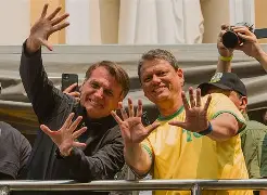 Bolsonaro se encontra com Tarcísio antes de encarar STF por suposta trama golpista