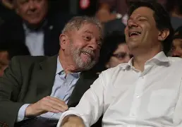 📉 Alerta vermelho na economia: dívida do Brasil pode ultrapassar 120% do PIB até 2035