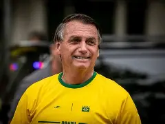 Mesmo debilitado, Bolsonaro ignora recomendações médicas e segue em agenda política