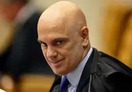 “Cadeira do Xandão”: Alexandre de Moraes exige 17 anos de prisão para homem que ocupou seu lugar no 8 de Janeiro