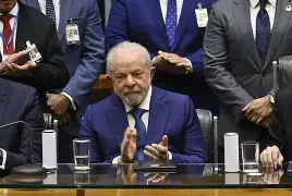 Governo federal ultrapassa meta fiscal com gastos de R$ 9,6 bilhões em precatórios, enchentes e programas sociais Governo federal ultrapassa meta fiscal com gastos de R$ 9,6 bilhões em precatórios, enchentes e programas sociais