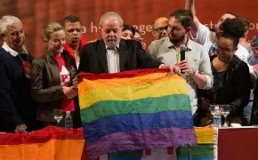 Governo Lula impõe agendas ideológicas por decretos e portarias, sem passar pelo Congresso