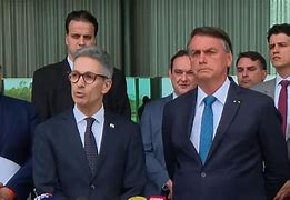 Zema minimiza ditadura e promete perdoar Bolsonaro se virar presidente