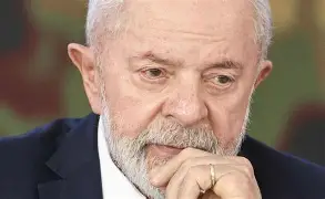 Lula cobra Congresso sobre regulação das redes e avisa: se eles não fizerem, o STF faz Lula cobra Congresso sobre regulação das redes e avisa: se eles não fizerem, o STF faz