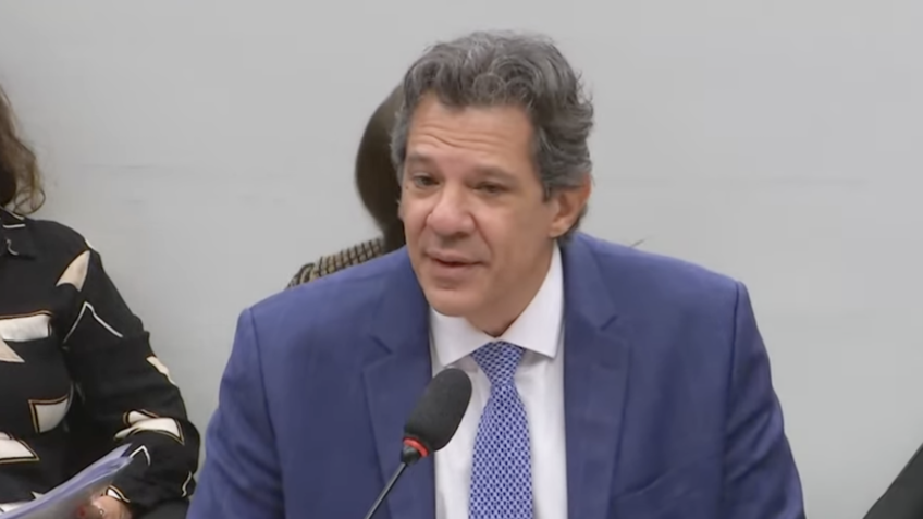 “Caso ‘molecagem’ deixa Haddad encurralado e aquece a oposição a Lula” “Caso ‘molecagem’ deixa Haddad encurralado e aquece a oposição a Lula”
