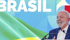 Lula pede dinheiro para salvar os oceanos, enquanto a Amazônia queima no Brasil Lula pede dinheiro para salvar os oceanos, enquanto a Amazônia queima no Brasil