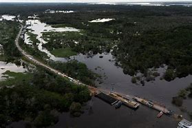 BR-319 volta a ceder e deixa amazonenses presos na estrada BR-319 volta a ceder e deixa amazonenses presos na estrada
