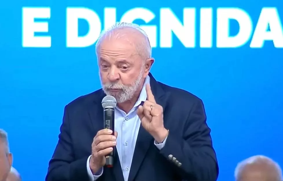Lula, o milionário que critica pobres por votarem em ricos