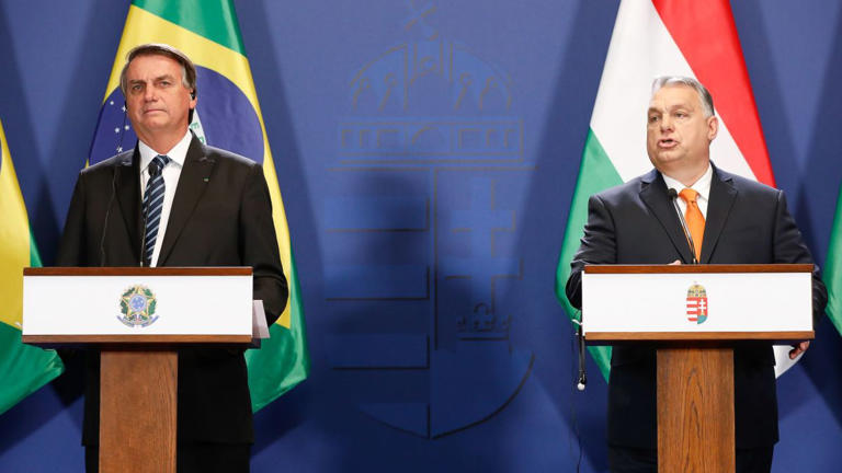 Orbán apoia Bolsonaro e pede que ele “não desista da luta”