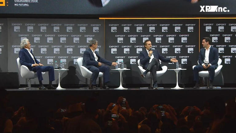 Lula foge do problema e vira as costas para o país em crise com os EUA, dizem governadores