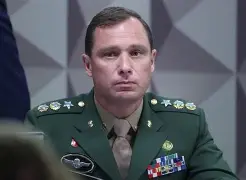 Mauro Cid revela: Bolsonaro mandou alterar decreto suposto plano golpista e apresentou rascunho a militares