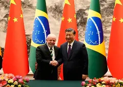 China estende a mão ao Brasil em meio a tensão com os EUA e reforça apoio ao comércio multilateral