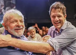 Investidores estrangeiros fogem do Brasil e retiram bilhões em meio a crises política e econômica