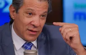 📣 Brasil entre potências: Lula busca diálogo com EUA enquanto Trump ameaça punir parceiros do Brics