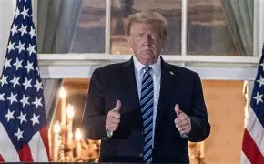 Trump é diagnosticado com problema venoso nas pernas, mas Casa Branca minimiza quadro