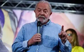 🎭 Lula ironiza Eduardo Bolsonaro: “Trump, pelo amor de Deus, solta meu pai!”