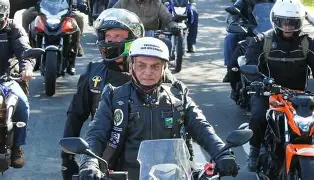 Motociata com Bolsonaro agita Brasília em nova demonstração de força da direita