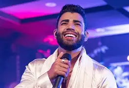 Com o coração no palco: Gusttavo Lima se emociona e decide bancar cirurgia de menino com doença rara