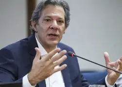 Haddad acusa Bolsonaro de aumentar impostos… e esquece os 25 que ele mesmo  aumentou com Lula