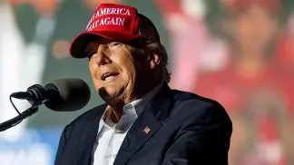 Trump anuncia tarifa pesada de 50% sobre o cobre, mas dá folga para a indústria farmacêutica