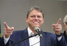 Tarcísio se prepara nos bastidores para disputar a Presidência em 2026