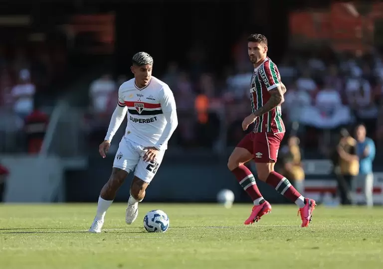 São Paulo impõe seu ritmo e vence o Fluminense no Morumbi pelo Brasileirão
