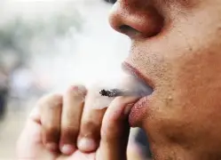 Praça no Sudoeste vira motivo de medo: uso de drogas afasta famílias e comerciantes