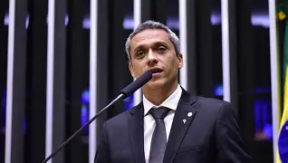 Deputado acusa STF de perseguição política: “Só a direita está sendo investigada”