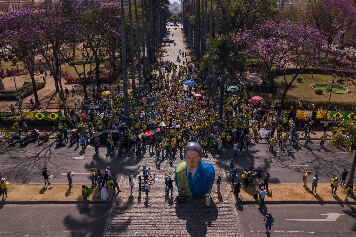 Ato em Brasília: Bolsonaristas protestam contra decisão de Moraes