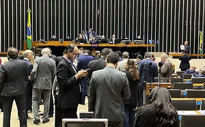 STF Ganha 200 Novos Cargos com Apoio da Câmara — Conta Passa dos R$ 7,8 Milhões