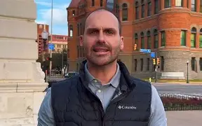 Eduardo Bolsonaro avisa que Alcolumbre e Motta pode sofrer sanções dos EUA e cobra engajamento de aliados