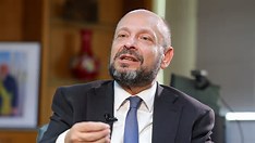 Presidente do INSS alerta para riscos de desinformação na CPMI liderada por Nikolas Ferreira