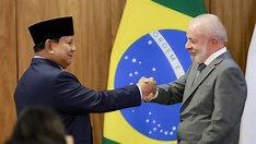 Lula critica selo de risco dado pela União Europeia ao Brasil e denuncia “atrocidades” em Gaza durante visita de presidente indonésio