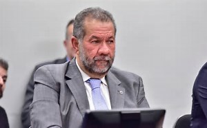 PGR de Lula vira escudo: arquiva investigação e deixa escândalo no INSS correr solto