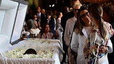 Último adeus a Preta Gil reúne Janja, Margareth Menezes e amigos no Theatro Municipal