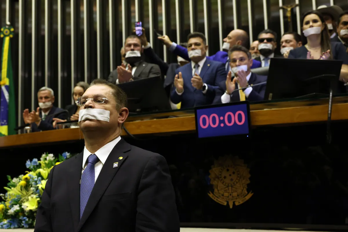 Câmara acelera projeto para punir deputados que atrapalharem trabalhos legislativos