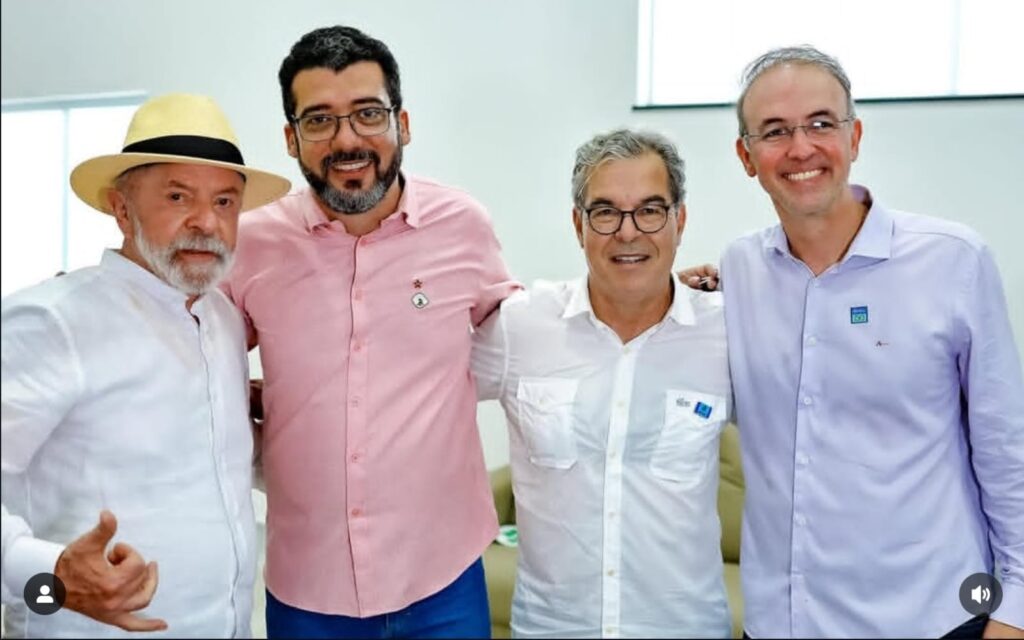 Delegado que indiciou Bolsonaro já teve ligação com gabinete petista