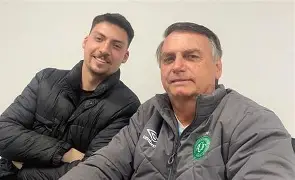 Jair Renan denuncia “perseguição política” contra Bolsonaro