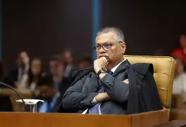 Dino abre caminho para que Moraes recorra ao STF contra sanções impostas pelos EUA