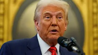 Trump intensifica ataques ao Brasil e denuncia julgamento de Bolsonaro como “perseguição política”