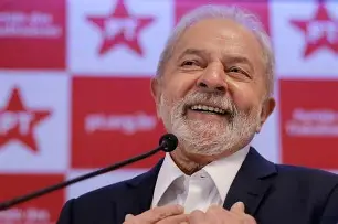 Lula impõe condição para 2026: “Só entro nessa corrida se estiver 100%”