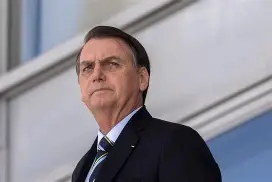 Mais um vazamento, mais uma acusação: Bolsonaro sob holofotes, mas ninguém lembra dos R$ 20 milhões doados por apoiadores