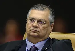 Dino pede mais tempo e trava julgamento no STF sobre acordos da Lava-Jato