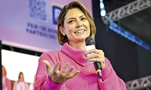 Michelle rompe o silêncio e diz viver “humilhações” após decisão de Moraes